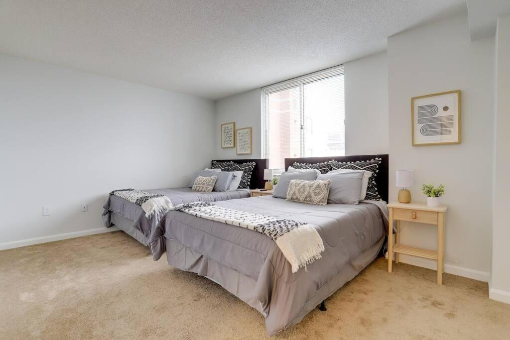 Fantastic 2 Bedroom Condo At Ballston With Gym Арлингтон Экстерьер фото